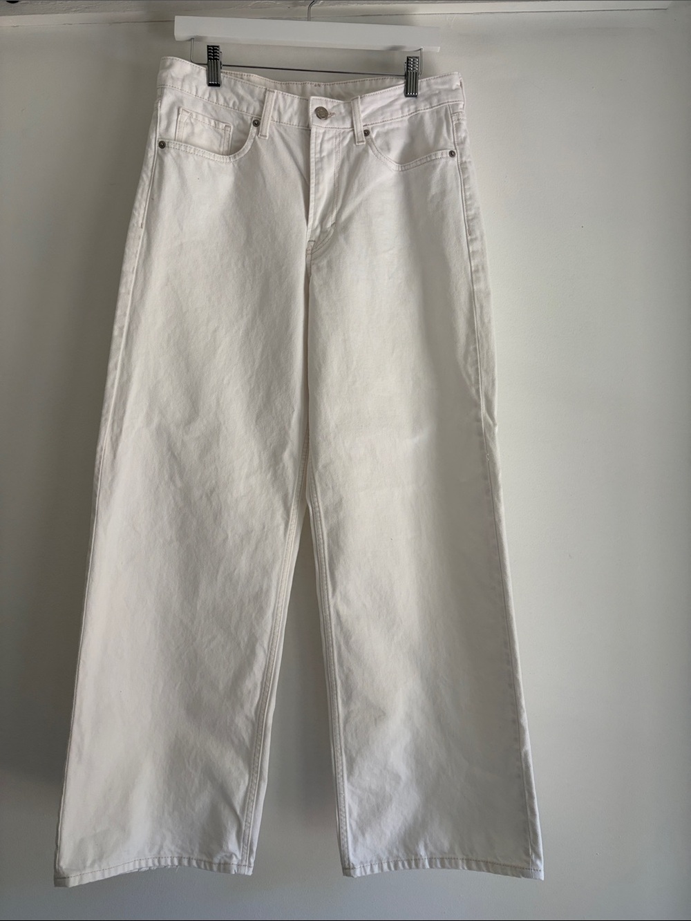 H&M NWOT White Baggy Wide Leg Mid Rise Jeans Size 6